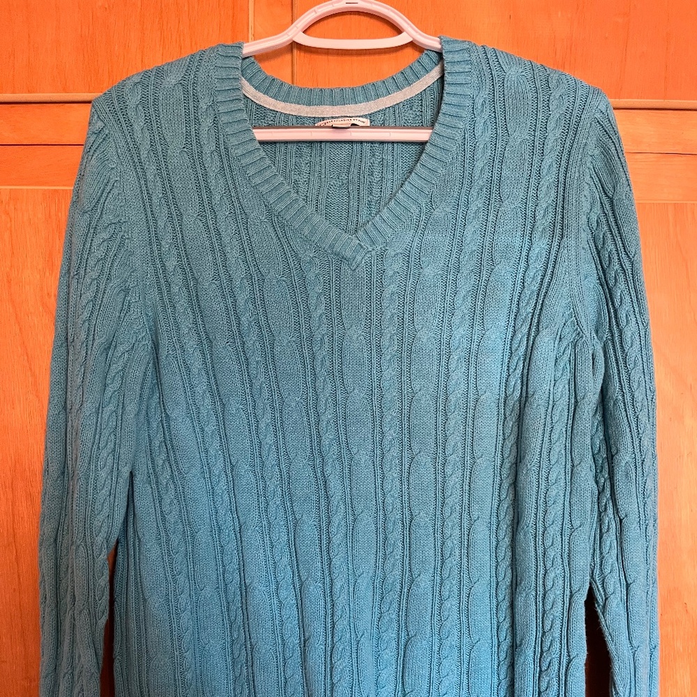 Women’s Croft and Barrow Cable knit sweater